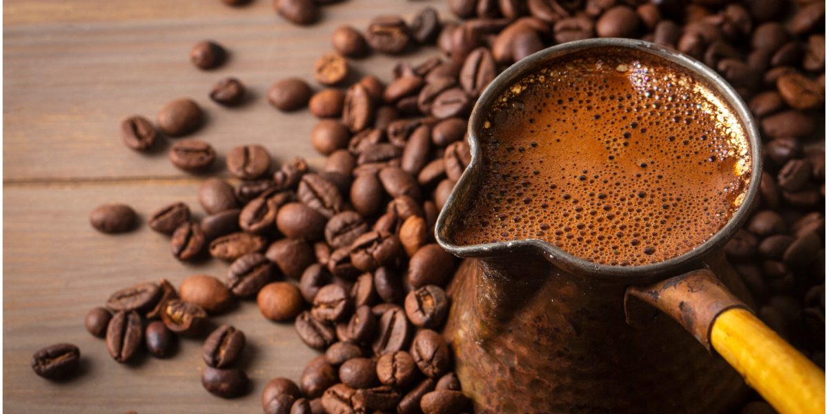 Cafeaua, „otrăvitoare” pentru buzunare: Scumpire ULUITOARE în România