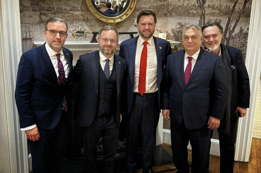 Vicepreședintele SUA, JD Vance, vizitează Ungaria înaintea alegerilor parlamentare cruciale Decizia vicepreședintelui american, JD Vance, de a vizita Ungaria în această lună, cu puțin timp înainte de alegerile parlamentare din țară, a stârnit dezbateri semnificative