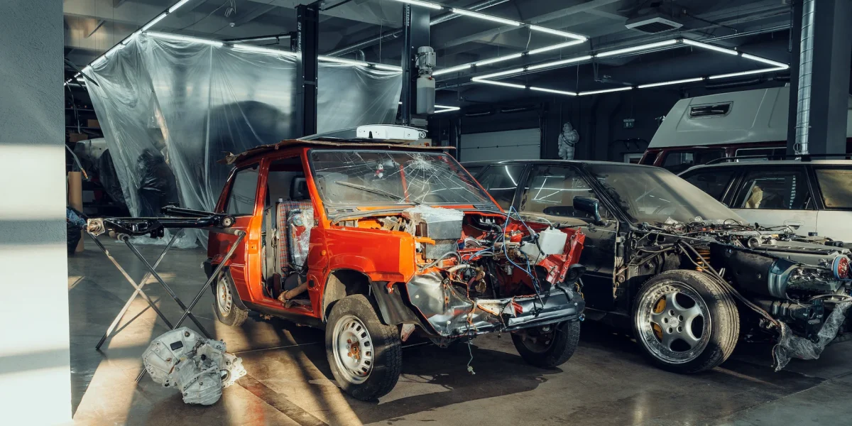 Aproape 60% din mașinile din România, avariate: Ce ascund aceste cifre