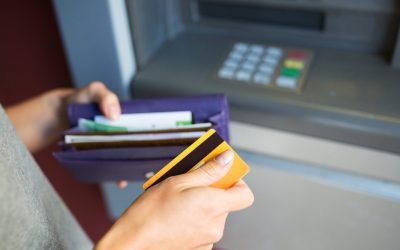 În cazul în care o bancă intră în incapacitate de plată, deponenții din România sunt protejați de un mecanism de garantare care le asigură recuperarea economiilor, în limitele legii