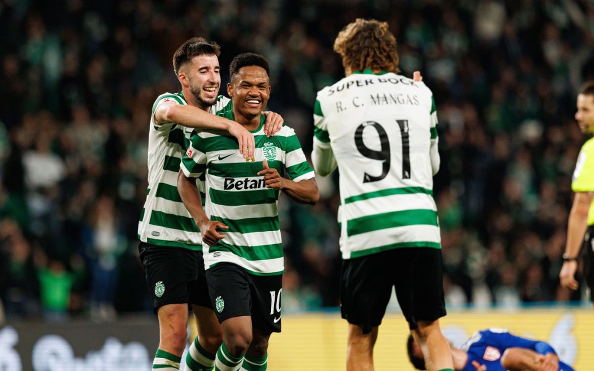 Sporting Lisabona, victorie spectaculoasă cu Santa Clara într-un meci plin de goluri Într-un meci spectaculos, presărat cu răsturnări de situație, Sporting Lisabona a învins pe teren propriu formația Santa Clara cu scorul de 3-2