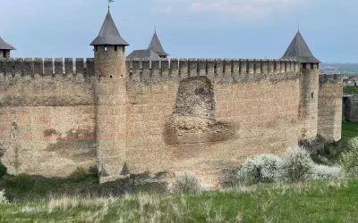 Zid din Cetatea Hotin, ruină a lui Ștefan cel Mare, s-a prăbușit în Ucraina