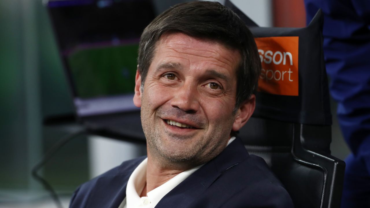 INTER a zdrobit AS Roma și se apropie vertiginos de titlu MILAN – Seara de duminică a adus o demonstrație de forță din partea echipei INTER, care a învins categoric AS ROMA cu scorul de 5-2
