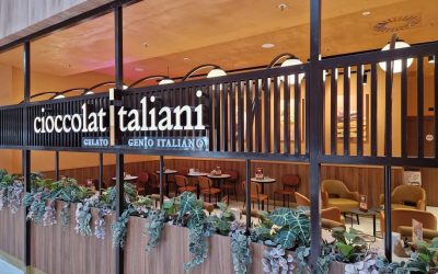 Sphera Franchise Group Desfășoară Planurile de Expansiune în Italia cu o Nouă Unităte Cioccolatitaliani la Genova Sphera Franchise Group, cel mai mare operator de servicii de alimentație din România, continuă expansiunea pe piața italiană cu deschiderea celei de-a doua unități Cioccolatitaliani în Italia, de data aceasta în Genova