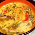 Cum prepară ciobanii ciorba de miel la stână: Secretul bucătarilor din România