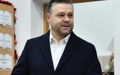 Sindicatele, furioase după anunțul primarului general privind comasarea a 10 instituții ale Capitalei Reprezentanții a două sindicate importante din cadrul Primăriei Municipiului București (PMB) protestează vehement împotriva planului de comasare a 10 instituții subordonate