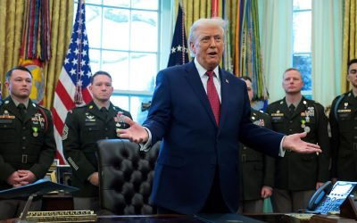 Trump amenință cu încheierea rapidă a războiului cu Iranul, dar avertizează asupra prețului Fostul președinte american Donald Trump a sugerat că războiul cu Iranul s-ar putea încheia în două-trei săptămâni, criticând în același timp aliații europeni pentru lipsa de sprijin
