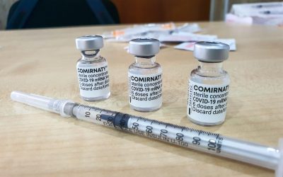 România, obligată de instanță să plătească miliarde de lei către Pfizer și să preia milioane de doze de vaccin anti-COVID Tribunalul de Primă Instanță Francofon din Bruxelles a emis o decizie care ar putea avea consecințe financiare majore pentru România