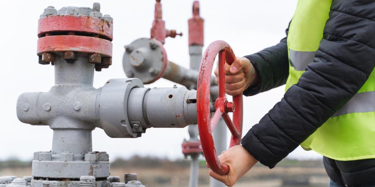 Faliment de 19 ani: Statul PLĂTEȘTE chirii pentru conducte-fantomă?