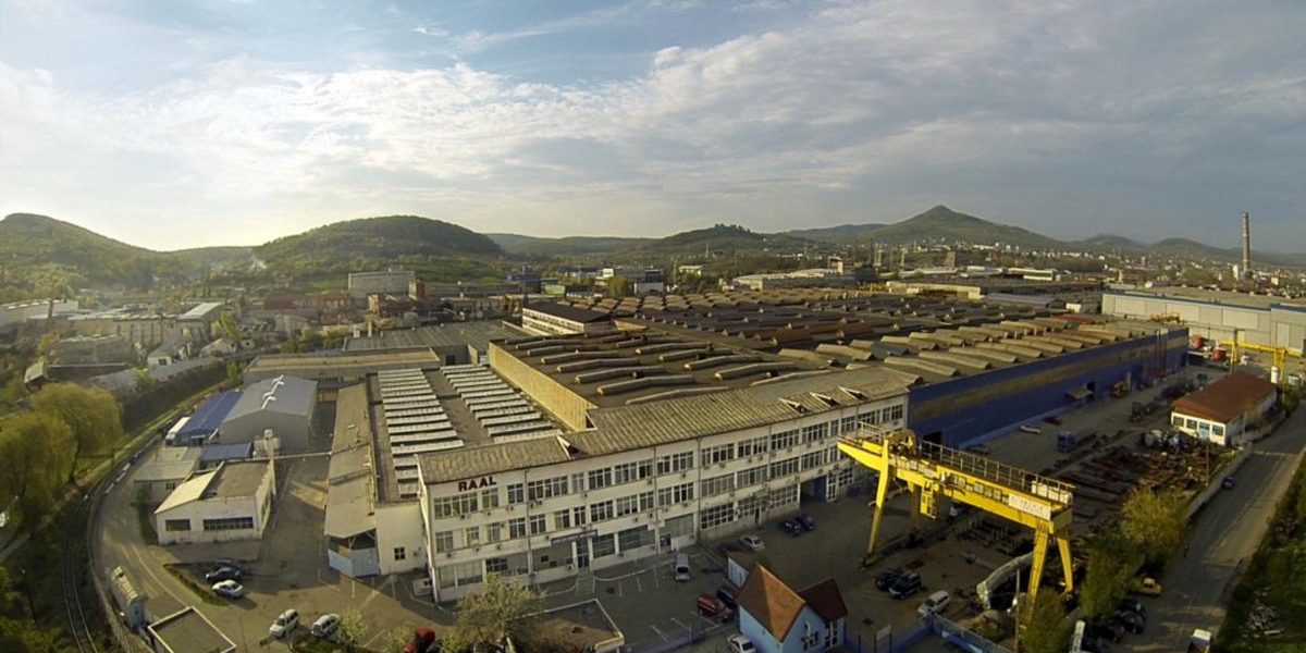 Criza lovește Bistrița-Năsăud: 500 de oameni, trimiși în șomaj de un producător auto