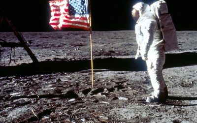 Conspirății pe Lună: Românii (și un citat amuzant) care nu cred în Artemis 2