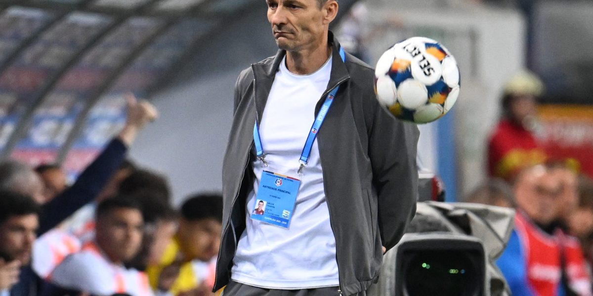 Gâlcă, furios după Craiova: Ședință-fulger cu jucătorii săi