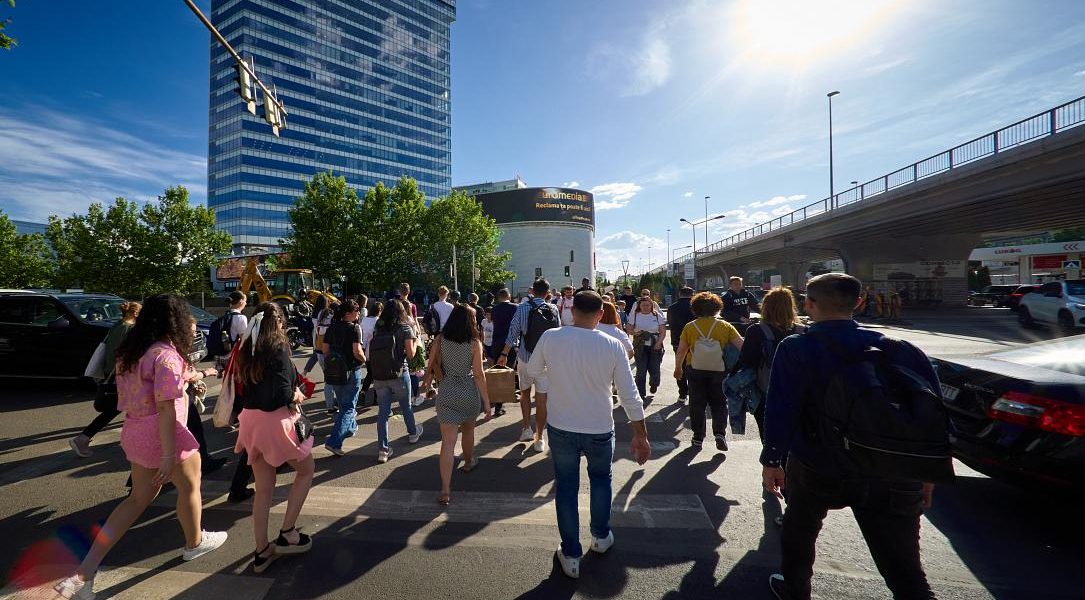 România, lider în angajamentul angajaților în Europa, conform unui raport global București – România se remarcă în peisajul european prin nivelul ridicat de implicare al angajaților