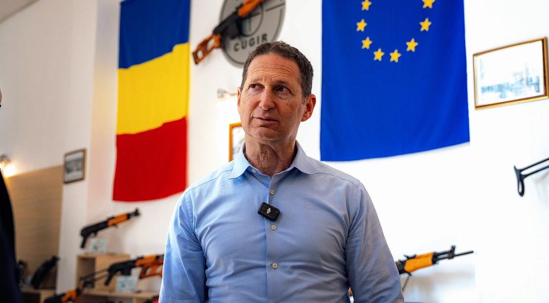 Șeful Sig Sauer, în România: Negocieri cu firmele românești pentru armament