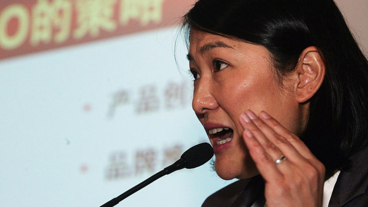 China: De la fabrică la averea de miliarde. Ascensiunea spectaculoasă a unei femei