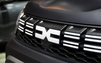 Semnele ascunse ale unei reparații defectuoase: Cum să depistezi farurile montate greșit Un detaliu aparent minor, cum ar fi farurile unei mașini, poate dezvălui mult mai mult despre istoricul acesteia decât se credea