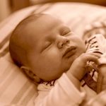 București: De ce se nasc tot mai puțini copii, doar 17.000 anul trecut