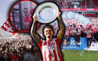 Man, „party animal”? Nebunie la petrecerea psv: Antrenorul a aprins un trabuc, video