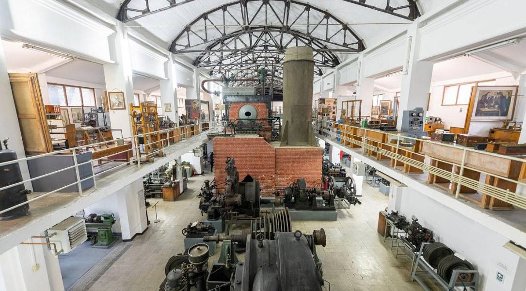 Muzeul Tehnic „Dimitrie Leonida” din București, revigorat, își redeschide porțile cu o expoziție extinsă și focus pe tinerii vizitatori Bucureștiul a primit un nou impuls cultural odată cu redeschiderea Muzeului Tehnic „Dimitrie Leonida” în acest weekend