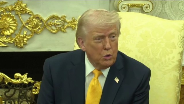 Trump susține că lideri militari iranieni au fost „eliminați” într-un atac masiv la Teheran Fostul președinte al Statelor Unite ale Americii, DONALD Trump, a anunțat sâmbătă, prin intermediul platformei sale de socializare, că „mulți” lideri militari iranieni au fost uciși într-un atac considerat „masiv” la Teheran