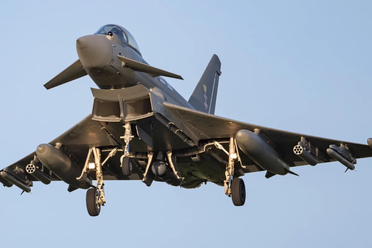 Avionul Eurofighter Typhoon, arma secretă anti-drone la costuri mici