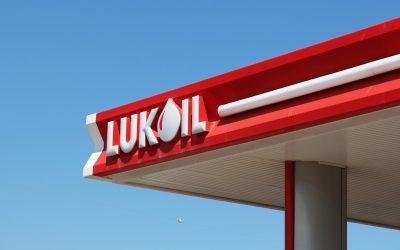 Lukoil, liberă până în octombrie: SUA prelungește derogarea, peste 300 de benzinării în România