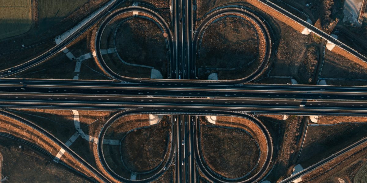 Stagflația lovește România: Investitorii, prudenți pe piață