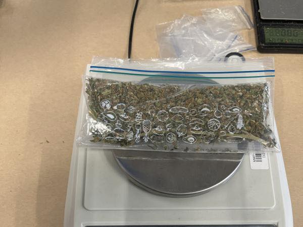 Mari cantități de droguri, capturate de polițiști și procurori în două săptămâni