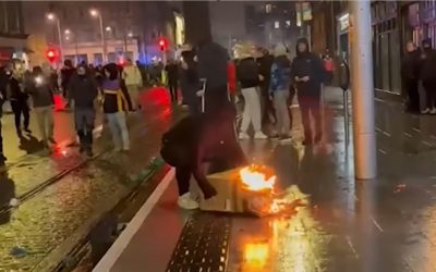 Guvernul irlandez a mobilizat armata pentru a elibera drumurile blocate de protestatarii furioși din cauza prețurilor la combustibili Criza energetică și nemulțumirea față de costurile ridicate ale combustibililor au scos în stradă protestatari în Irlanda