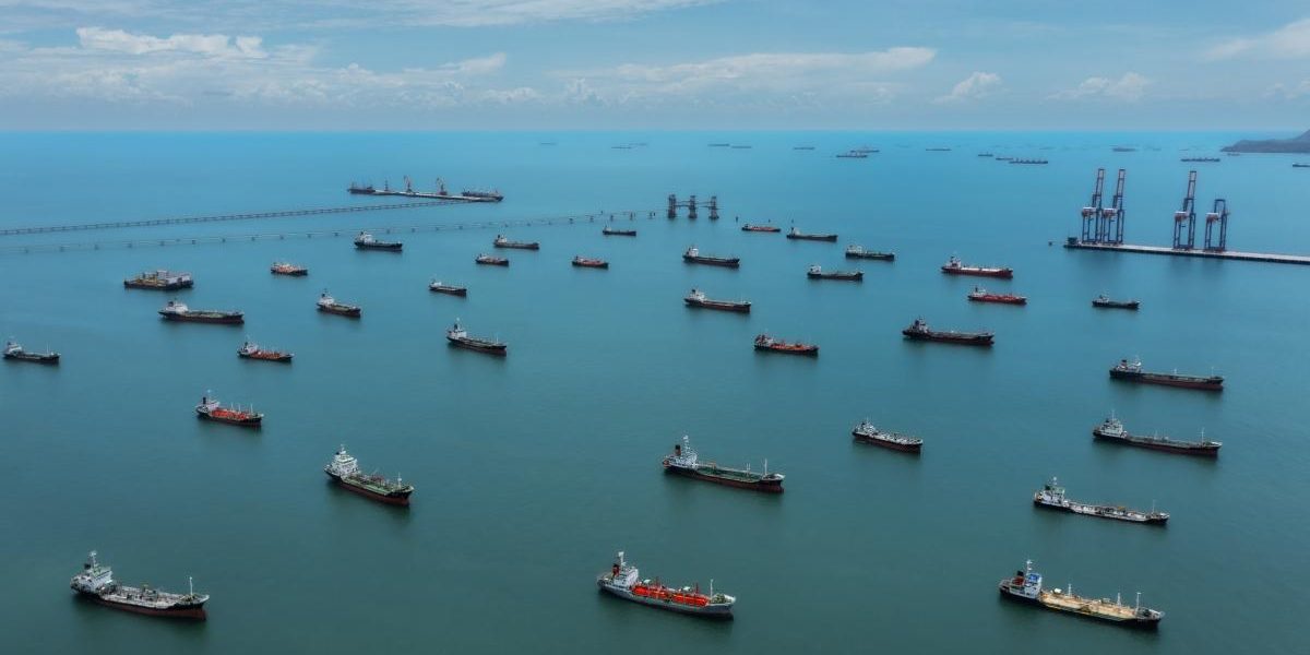 Mitroi avertizează: Petrolul dă semne „ciudate”. Criza e mai gravă