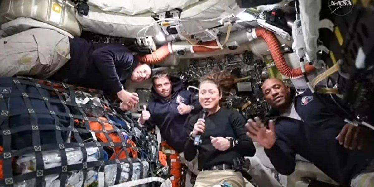 Orion revine pe Pământ cu viteza luminii: Când are loc amerizarea spectaculoasă?