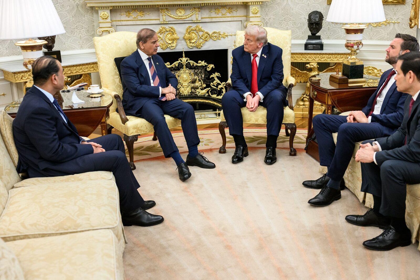 Pakistanul a intermediat un armistițiu temporar între Iran și Statele Unite, deschizând Strâmtoarea Ormuz și urmând să găzduiască negocieri pentru încheierea războiului din Orientul Mijlociu, conform unei analize publicate miercuri