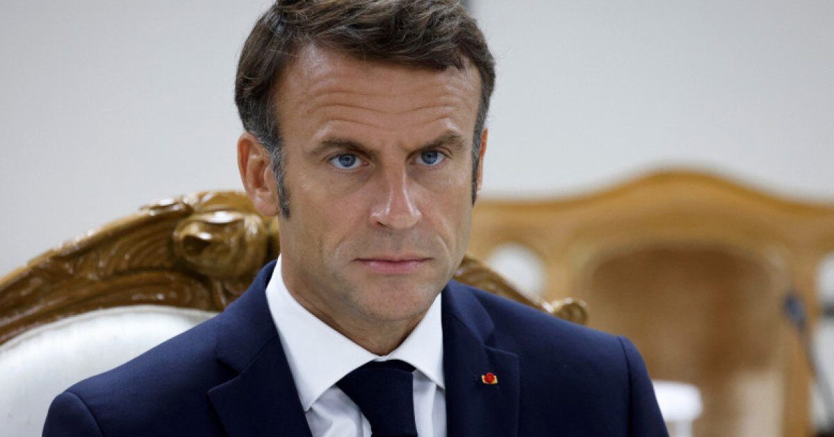 Macron, la video-conferință UE: Minorii, scoși de pe rețelele sociale?