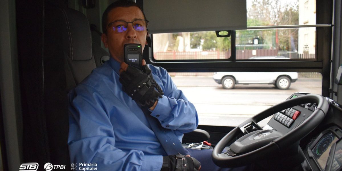Troleibuze cu alcooltest în București: Șoferii, testați înainte de cursă. Pe ce trasee sunt deja