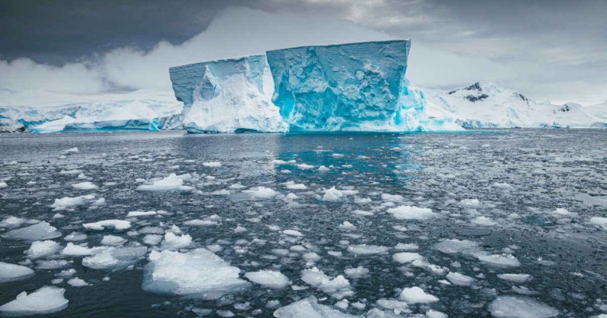 Încălzirea globală accelerează topirea gheții din Antarctica, dezvăluind potențiale zăcăminte de AUR, argint și cupru, ceea ce ar putea remodela geopolitica continentului