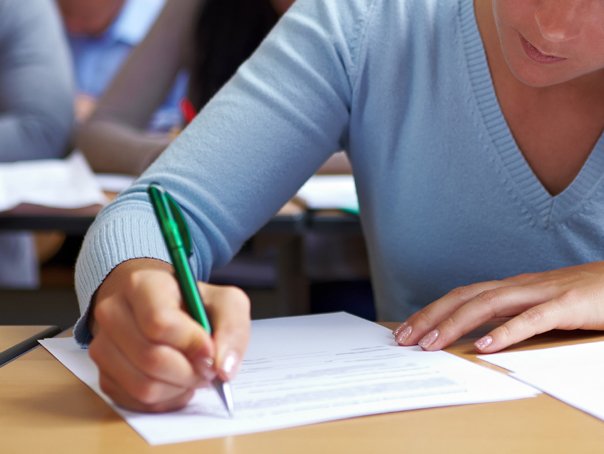 Record rușinos: Peste 20% dintre elevi, corigenți la română