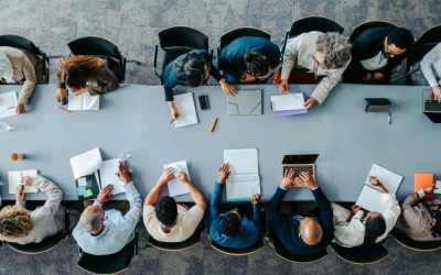 Disperare în AI: Vârstnicii se reprofilează ca să supraviețuiască