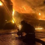 Tineri din Galați, arestați preventiv pentru incendierea unei case