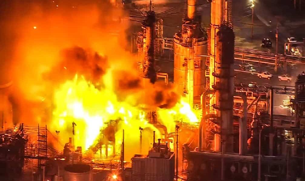 Daune URIAȘE în Orientul Mijlociu: Infrastructura energetică, lovită crunt – 60 mld $