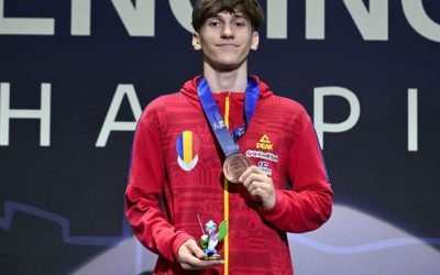 BRONZ pentru România la Mondialele de Scrimă de la Rio de Janeiro: Matei Radu, pe podium RIO DE JANEIRO – Scrimerul român Matei Radu a cucerit medalia de bronz la Campionatul Mondial de juniori și cadeți, desfășurat la Rio de Janeiro