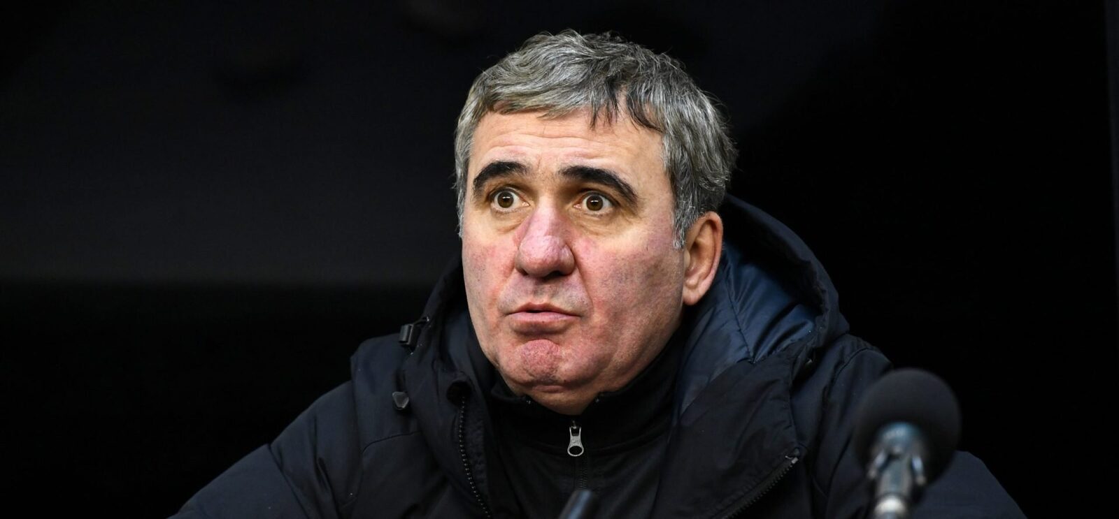 Mihai Stoica îl preferă pe Cosmin Olăroiu în detrimentul lui Gică Hagi pentru postul de selecționer Mihai Stoica, președintele Consiliului de Administrație al FCSB, a exprimat o opinie surprinzătoare cu privire la succesorul lui Mircea Lucescu pe banca tehnică a echipei naționale de fotbal a României