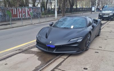 Ferrari ca un penthouse: Surpriză dimineața în centrul Bucureștiului!