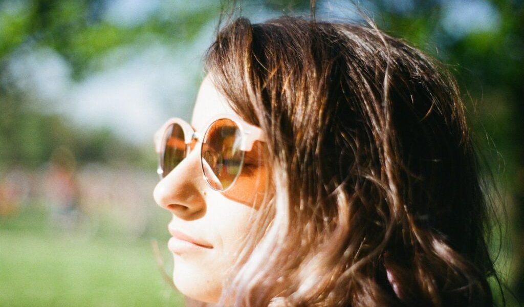 Cât soare e suficient pentru vitamina D? Pericolul depășirii limitei