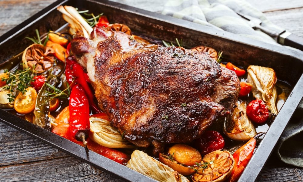 Marinată misterioasă: Secretul unei fripturi de miel perfecte, cu gust divin