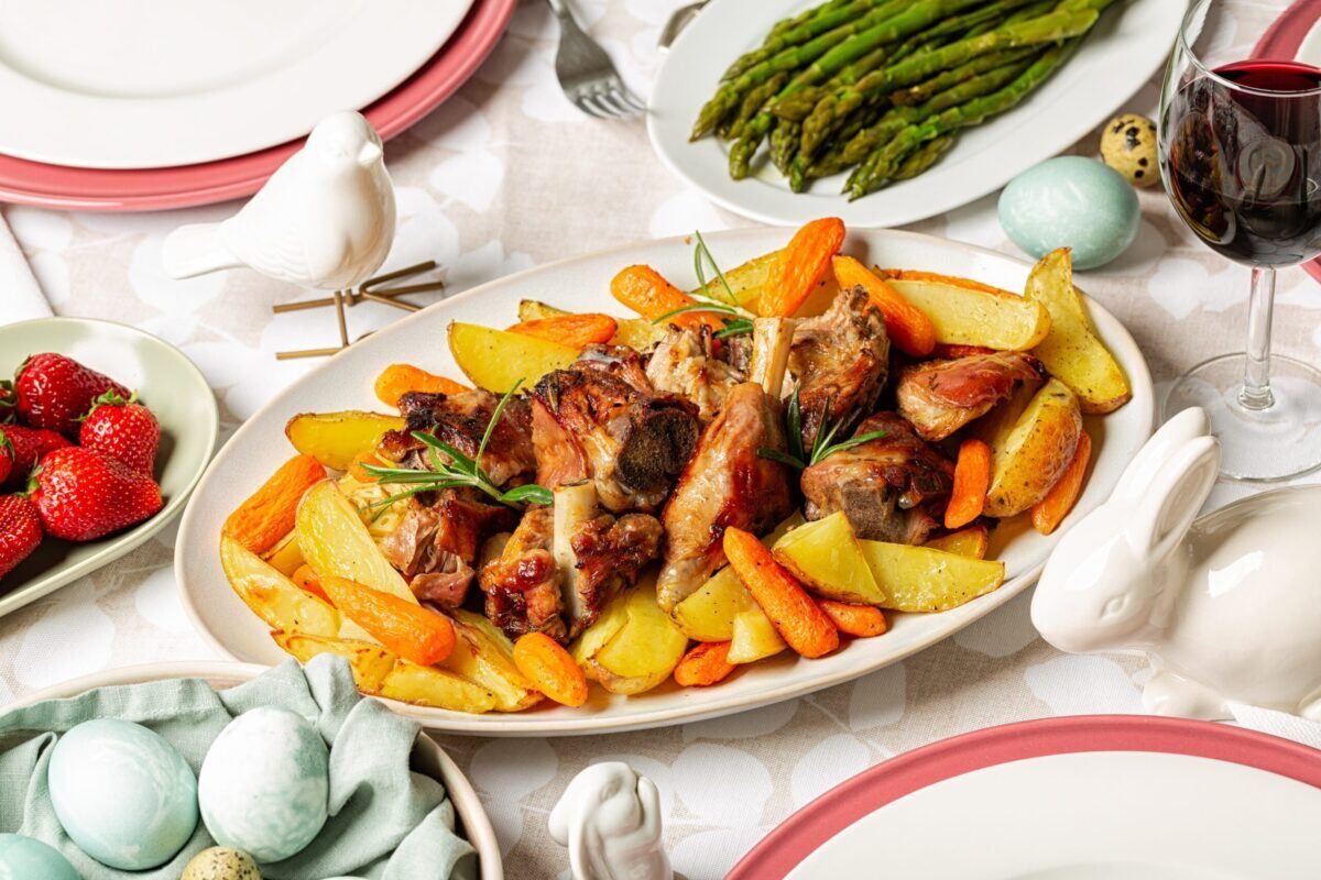 Carnea de miel, o delicatesă apreciată în România, poate fi inclusă într-o dietă echilibrată, cu condiția să fie preparată corect