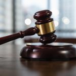 ANCOM blochează în instanță reducerile de personal susținute de Guvern București, România – Autoritatea Națională pentru Administrare și Reglementare în Comunicații (ANCOM) a obținut o hotărâre judecătorească care suspendă măsurile de reducere a personalului susținute de Guvern, într-o dispută ce ridică semne de întrebare cu privire la independența instituțională