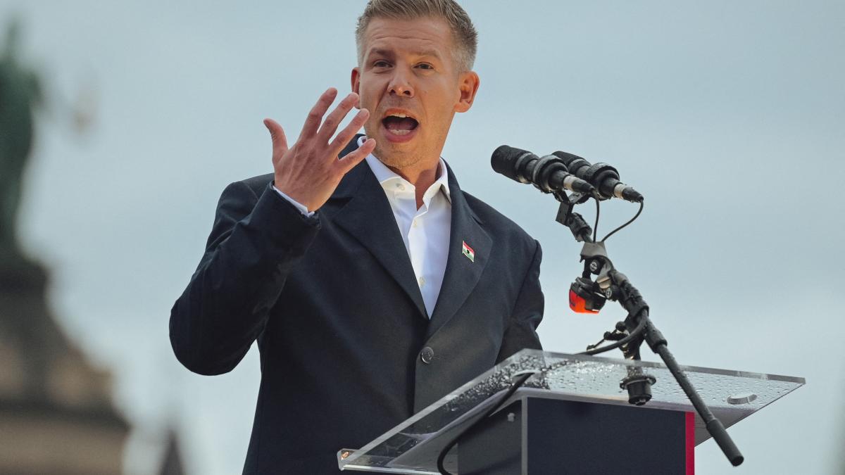 Magyar, acuzații grave: Simion dansează pe morminte, Orban trădează!
