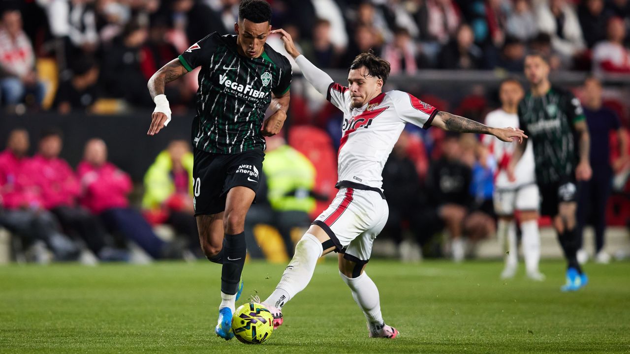Rațiu, între dezamăgirea la națională și evoluțiile solide la club Fundașul dreapta al echipei naționale de fotbal a României, Andrei Rațiu, a avut parte de sentimente amestecate în ultima perioadă