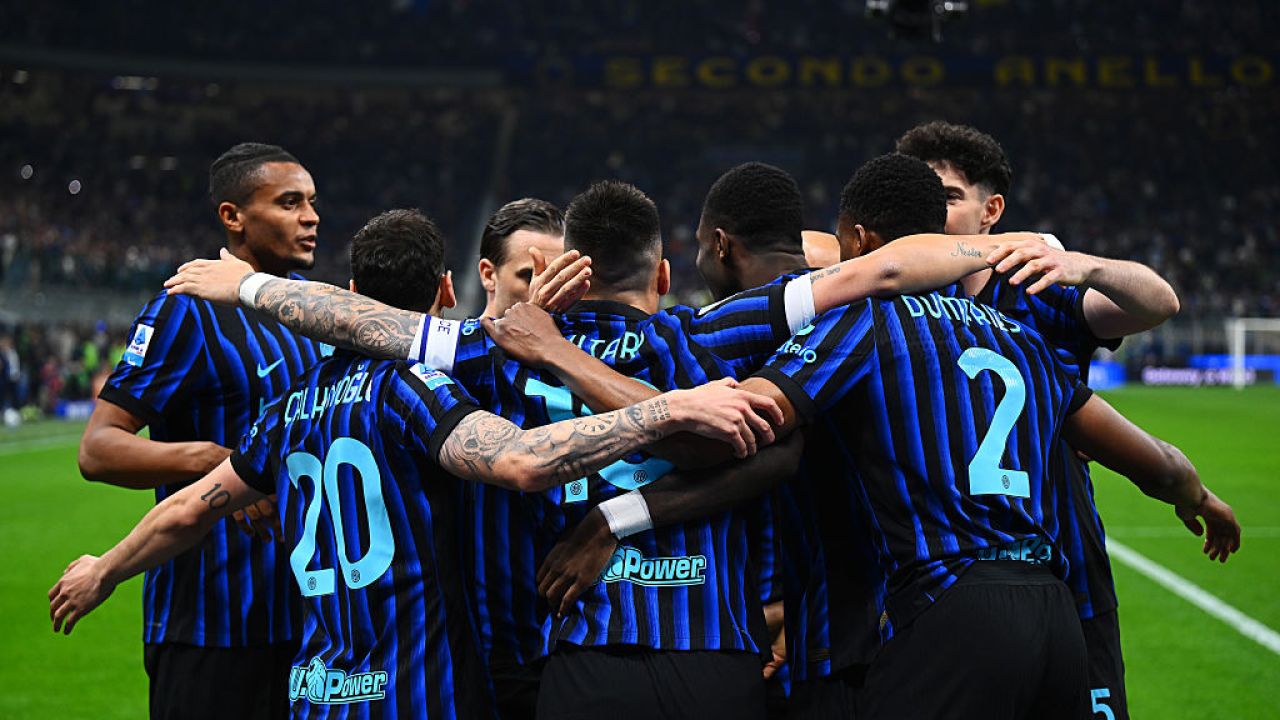 Inter Milano demolează AS Roma într-un spectacol de goluri: 5-2 Inter Milano a învins categoric AS Roma, scor 5-2, într-un meci spectaculos din etapa a 31-a a Serie A