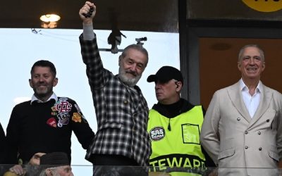 Becali și Miruță discută despre viitorul Stelei, în timp ce Mutu elogiază patronul FCSB București – Gigi Becali, om de afaceri și patronul clubului FCSB, a dezvăluit că a purtat o discuție telefonică cu ministrul Apărării Naționale, Radu Miruță, pe tema situației echipei Steaua București